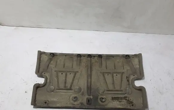 Renault Megane E-Tech Trunk boot underbody cover/under tray 555822010R