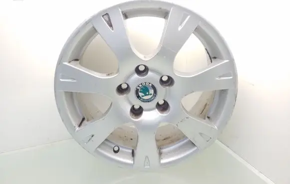 R16 alloy rim