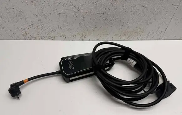 Ford F150 Electric car charging cable LJ9810F868BG