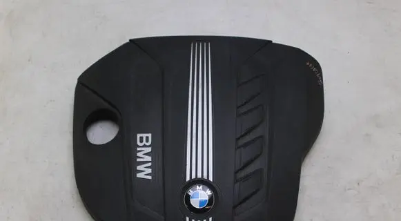 BMW X3 F25 Engine cover (trim) 7811024