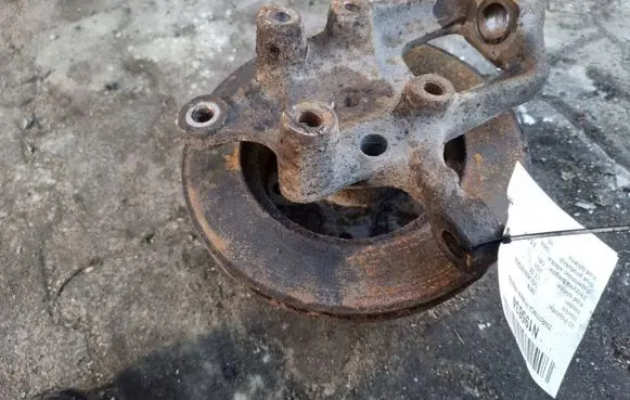 Volkswagen II LT Front wheel hub spindle knuckle