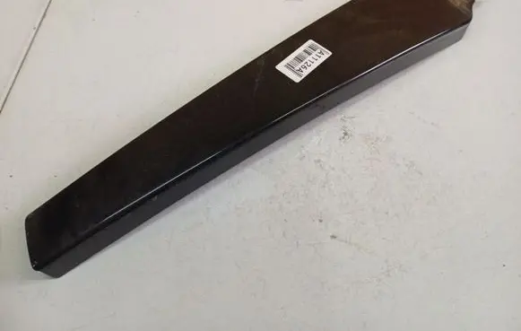 Audi A6 S6 C6 4F Front door glass trim molding 4F0853290A