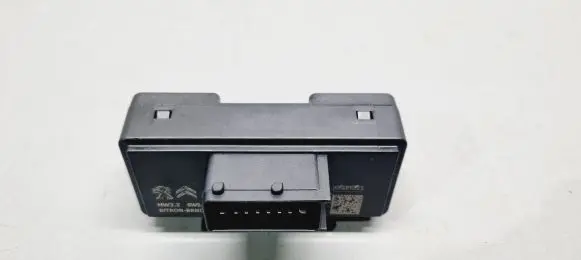 Opel Mokka B Seat control module 9810486880