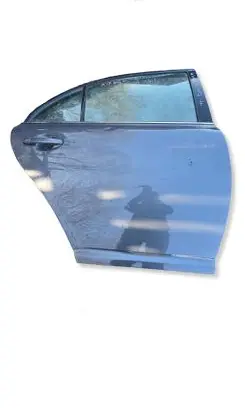 Toyota Avensis T270 Front door 