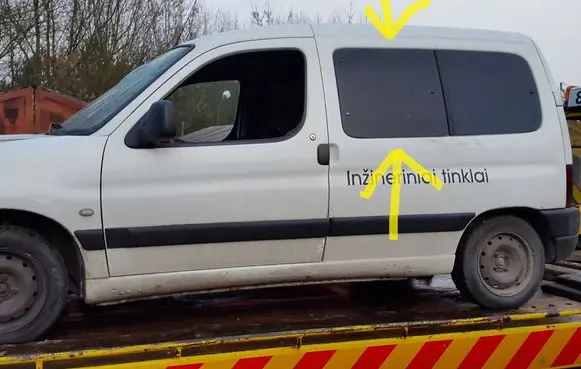 Peugeot Partner Side middle window/glass AS2 film