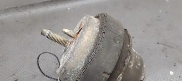 Volvo S60 Engine mount vacuum valve 9485551