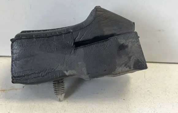 Volkswagen Golf VII Other engine bay part 5G0864759B