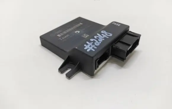 Audi A6 S6 C6 4F Gateway control module 4F0907468D