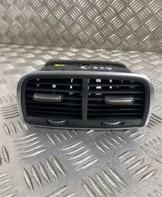 Audi A6 Allroad C7 Rear air vent grill 4G0819203