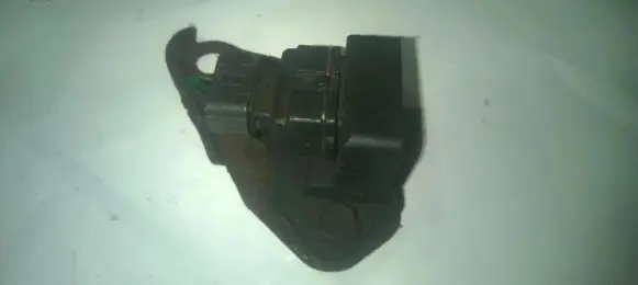 Hyundai Accent ESP acceleration yaw rate sensor 3936022040 9570930001