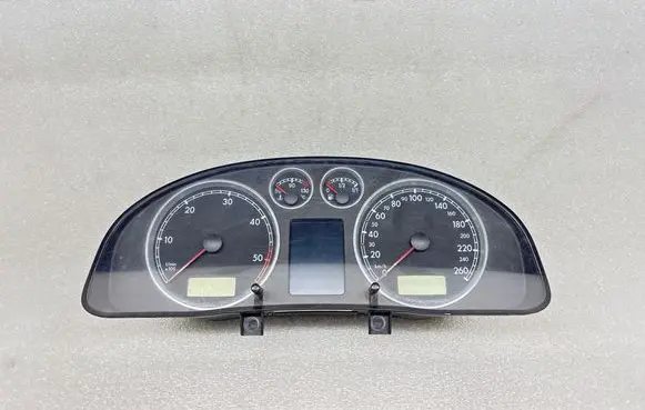 Speedometer (instrument cluster)