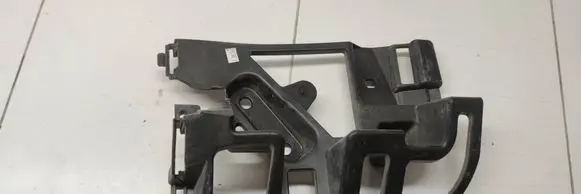 Peugeot 5008 II Rear bumper mounting bracket 9829979880