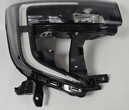 Renault Master III Headlight/headlamp 260106174R