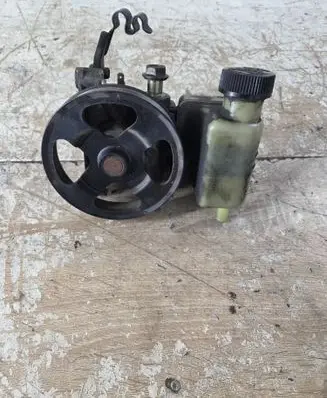 Mazda 6 Power steering pump