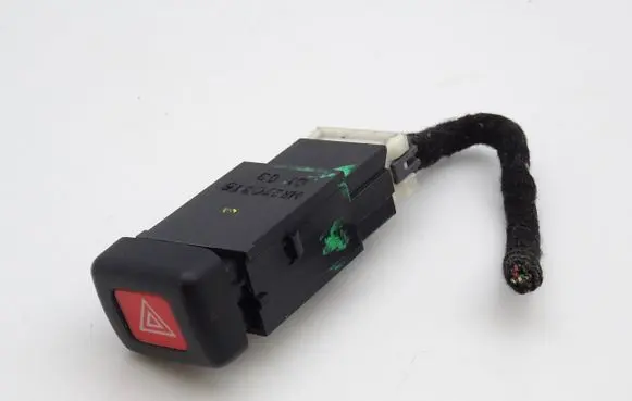 Mitsubishi Space Star Hazard light switch MR270315