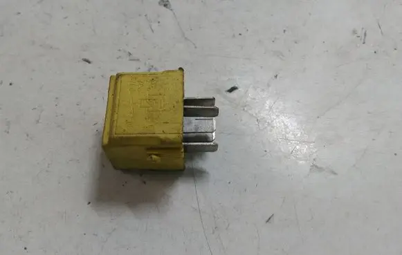 Mercedes-Benz ML W163 Other relay A0025421419