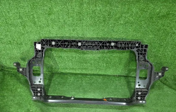 Hyundai i30 Radiator support slam panel 64101Q0000