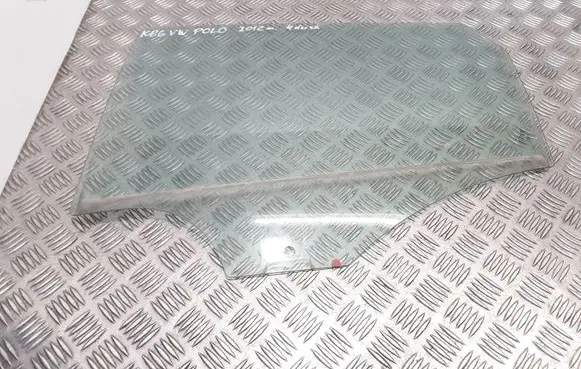 Volkswagen Cross Polo Rear door window glass
