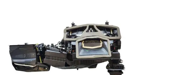BMW X5 G05 Interior heater climate box assembly housing 5A31831 9496915 92188571