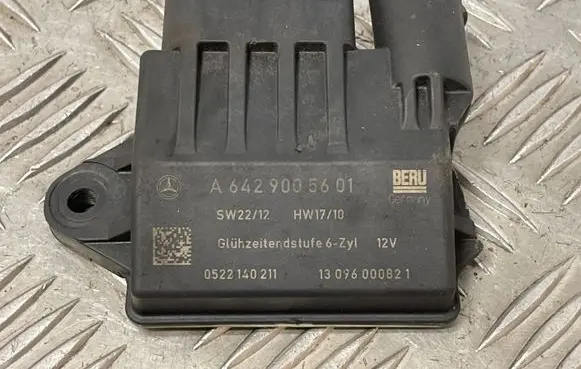 Mercedes-Benz ML W166 Glow plug pre-heat relay A6429005601