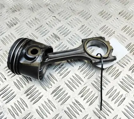 Volvo V70 Piston 30750674