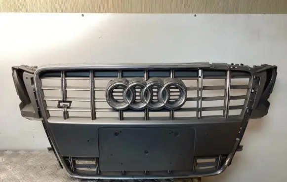 Audi A5 8T 8F Front bumper upper radiator grill 8T0853651F