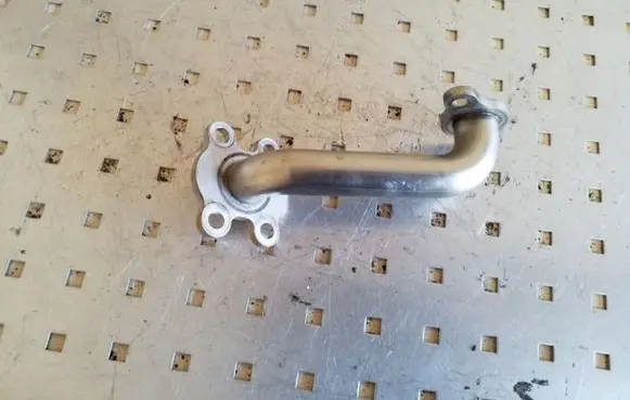 Toyota Avensis T270 EGR valve line/pipe/hose