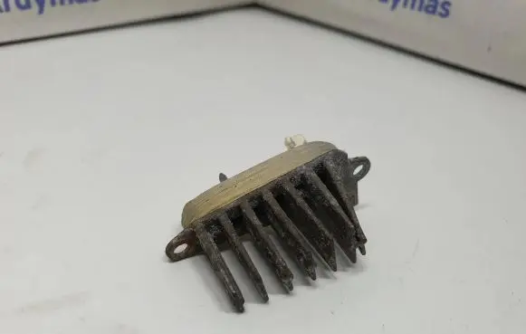 Headlight part