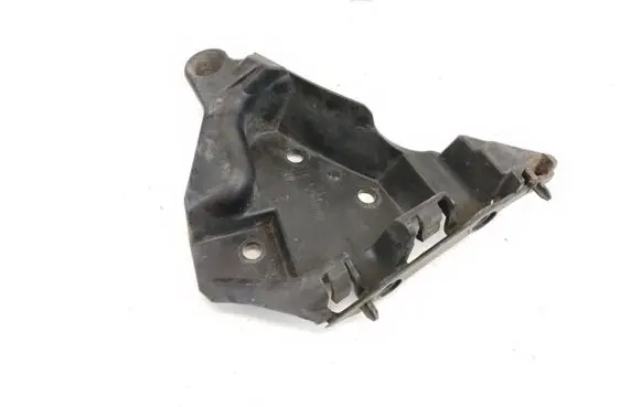 Volvo XC60 Front bumper mounting bracket 30764619