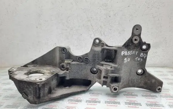 Volkswagen PASSAT B7 Generator/alternator bracket 03L903143Q