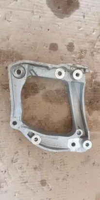 Opel Corsa F A/C compressor mount bracket 9826641380