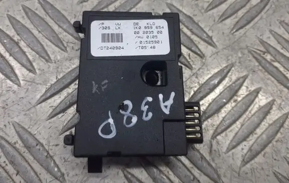 Audi A3 S3 8P Steering angle sensor 1K0959854