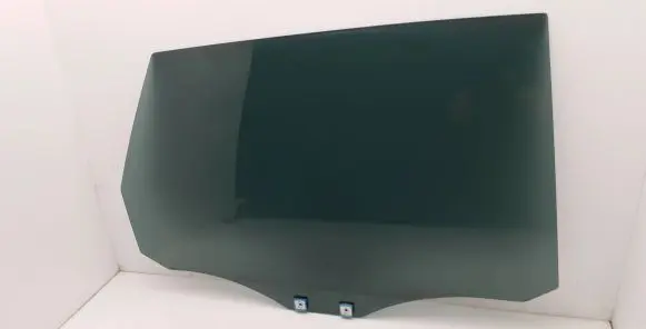 Mitsubishi Grandis Rear door window glass 43R003021