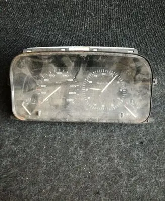 Volkswagen Golf III Speedometer (instrument cluster) 5392324710