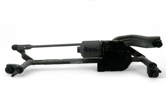 Volkswagen Golf VII Wiper motor 5G1955119A