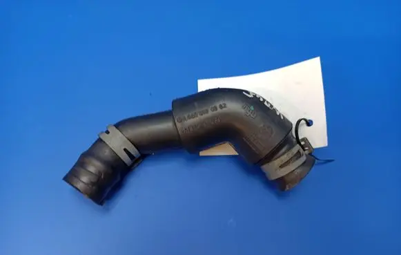 Mercedes-Benz B W245 Engine coolant pipe/hose A6400100982