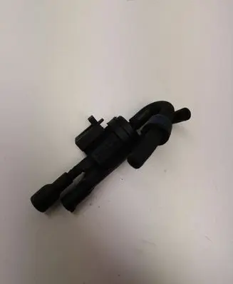 Mercedes-Benz CLS C219 Valve vacuum 0025481497