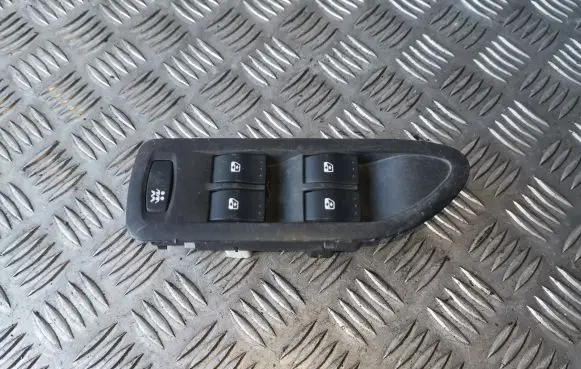 Renault Laguna II Electric window control switch 26515