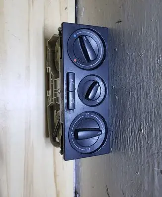 Volkswagen Golf IV Climate control unit 1J0820045F