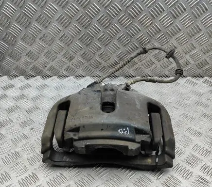 BMW 6 F12 F13 Front brake caliper 6786818