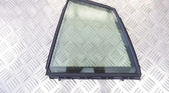 Toyota Prius (XW50) Rear vent window glass 6818947030 6812447030