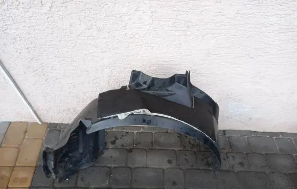 Fiat 500E Front wheel arch liner splash guards 52139485 B985