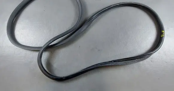 Peugeot Partner III Front door rubber seal 9836219280