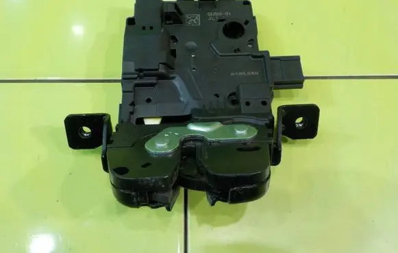 Jaguar XE Tailgate exterior lock GX73A442A66AA 18AB2
