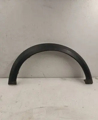 Land Rover Discovery 3 - LR3 Front arch trim DFJ000022