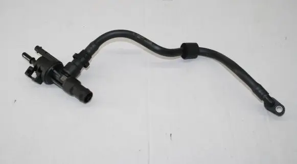 BMW X5 G05 Breather hose/pipe 8665249