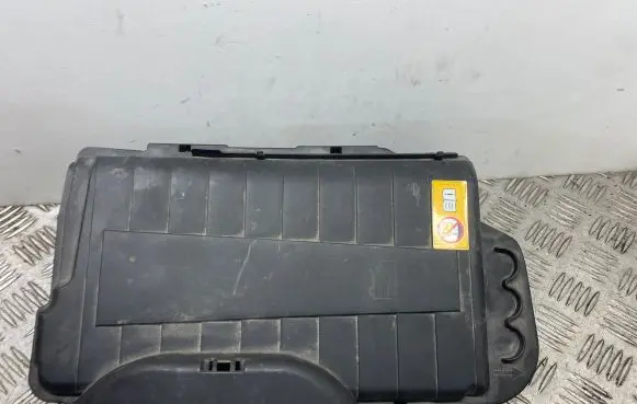 Mercedes-Benz A W176 Battery box tray cover/lid A2465410005