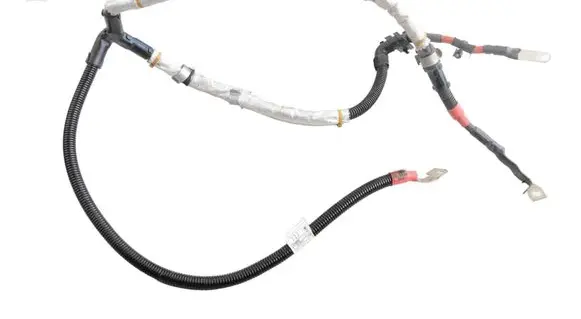 BMW 4 F36 Gran coupe Positive cable (battery) 8584699 8584698