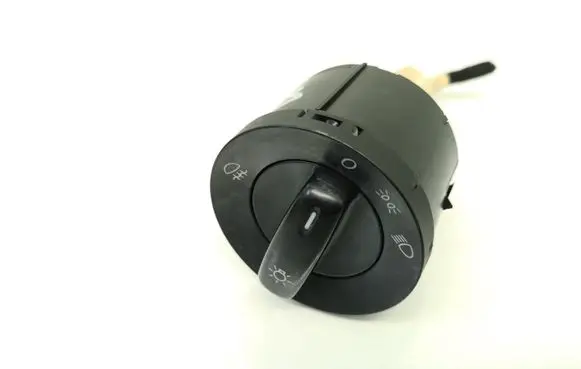 Volkswagen Golf V Light switch 1K0941431P