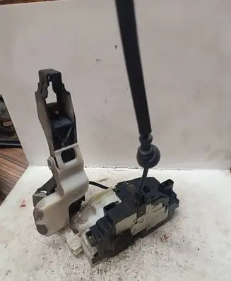 KIA Ceed Front door lock